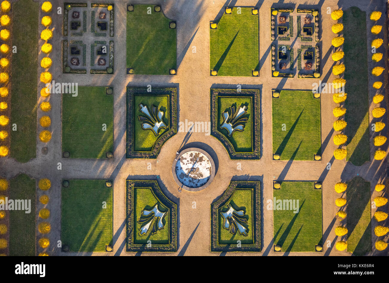 Kloster Kamp mit Garten, Garten, barocker Terrassengarten, Kreuzgarten, Kamp-Lintfort, Ruhrgebiet, Niederrhein, Nordrhein-Westfalen, Deutschland, Stockfoto