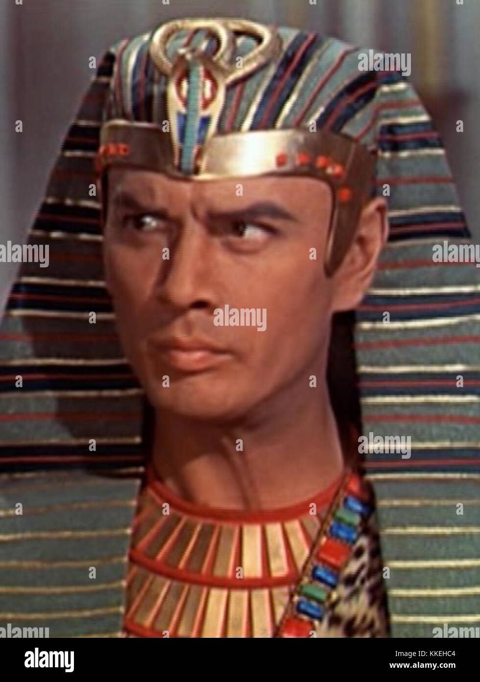 YUL Brynner spielt die Rolle des Rameses in dem Film *die zehn Gebote* aus dem Jahr 1956, in dem er eine zentrale Rolle im biblischen Epos über den Exodus spielt. Stockfoto