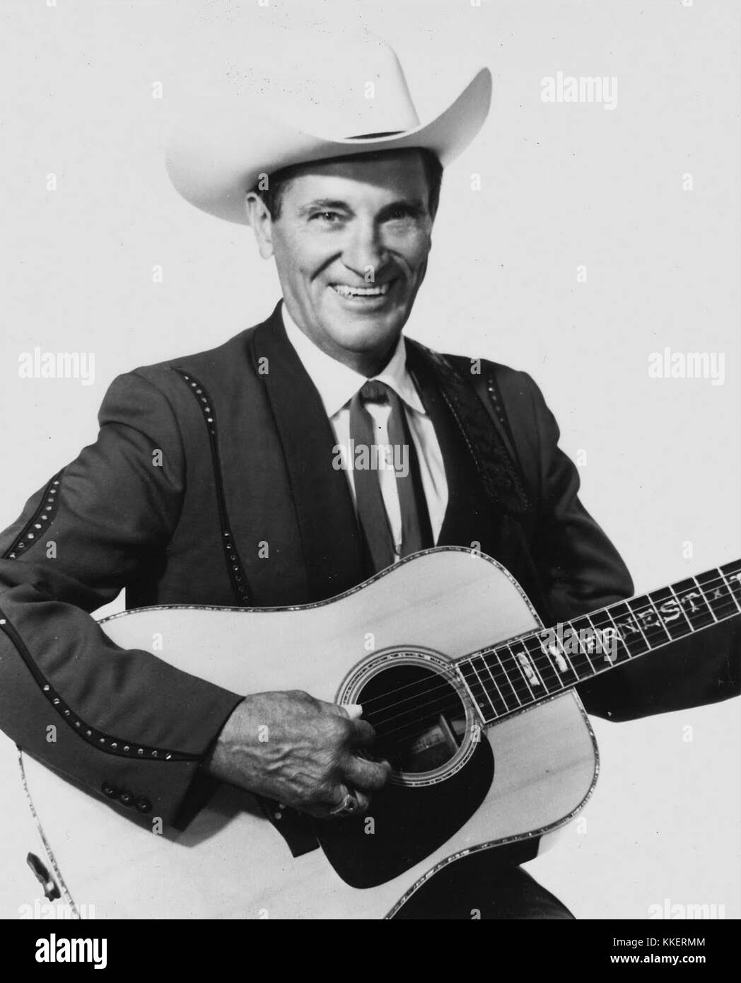 Ein abgeschnittenes Werbeporträt von Ernest Tubb, das die Persönlichkeit der Country-Musik-Legende einfängt. Stockfoto