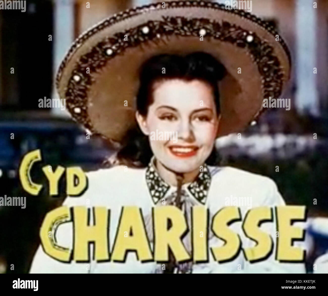 CYD Charisse, eine bekannte amerikanische Schauspielerin und Tänzerin, ist in einem Trailer zum Film „Fiesta“ zu sehen. Charisse ist bekannt für ihren anmutigen Tanz und ihre elegante Leinwandpräsenz und fesselte das Publikum in dem Film von 1947. Der Trailer hebt ihr Talent und ihre Rolle in diesem farbenfrohen Musikfilm hervor. Stockfoto