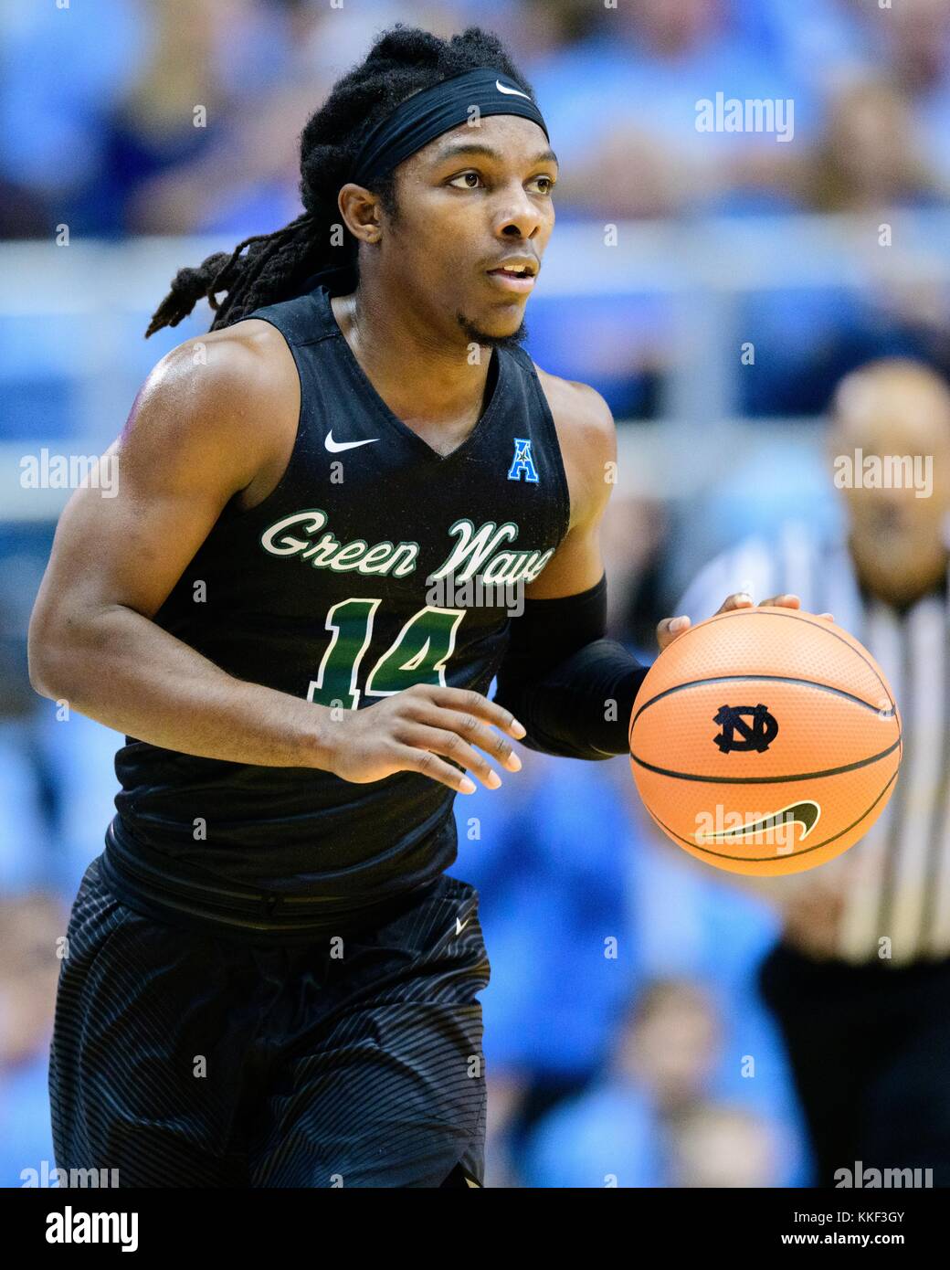 Tulane guard Colin Slater (14) während der NCAA College Basketball Spiel zwischen der Tulane grüne Welle und die North Carolina Tar Heels an den Dekan E. Smith Center am 3. Dezember 2017 in Chapel Hill, North Carolina. Jakob Kupferman/CSM Stockfoto