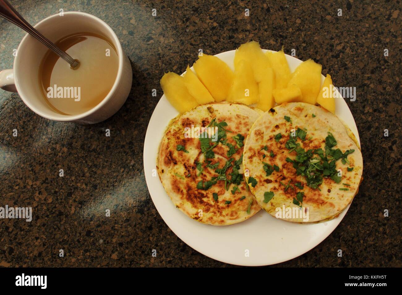 Gesunde vegetarische und Bean quesadillas Stockfoto