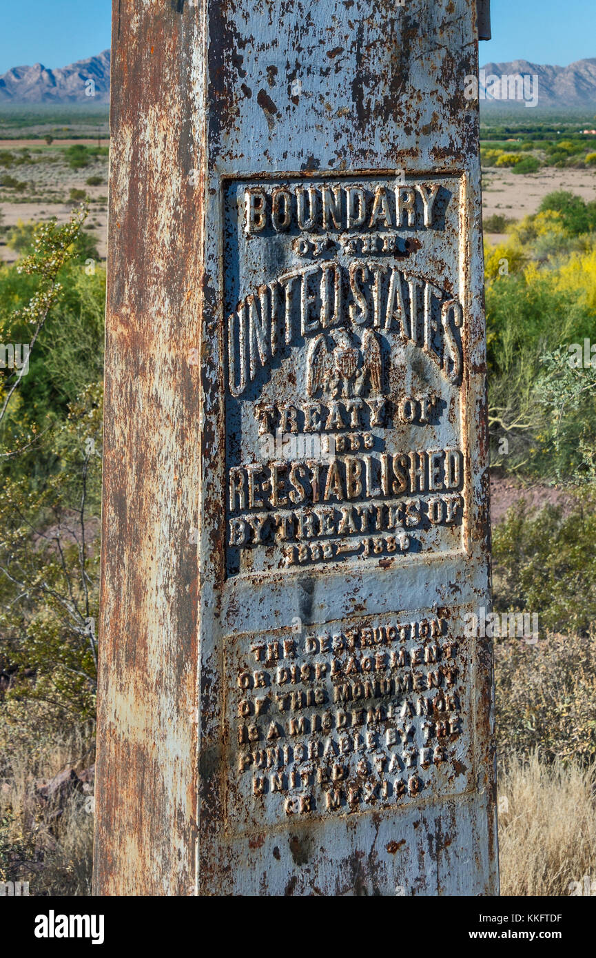 Historische Zeichen an der Mexikanischen Grenze, Sonoran Wüste, Organ Pipe Cactus National Monument, Arizona, USA Stockfoto