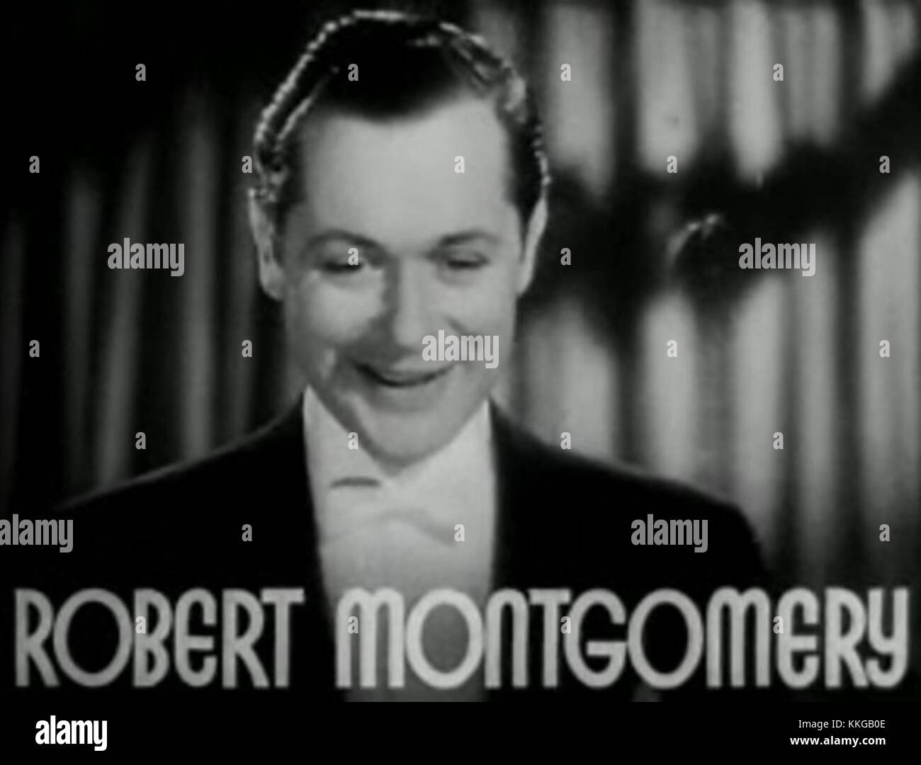 Robert Montgomery spielte 1950 die Hauptrolle im Film *Petticoat Fever*. Der Trailer zeigt seine Rolle in dieser romantischen Komödie und hebt die wichtigsten Plot-Elemente und seine Leistung als führender Mann in Hollywoods goldener Ära hervor. Stockfoto