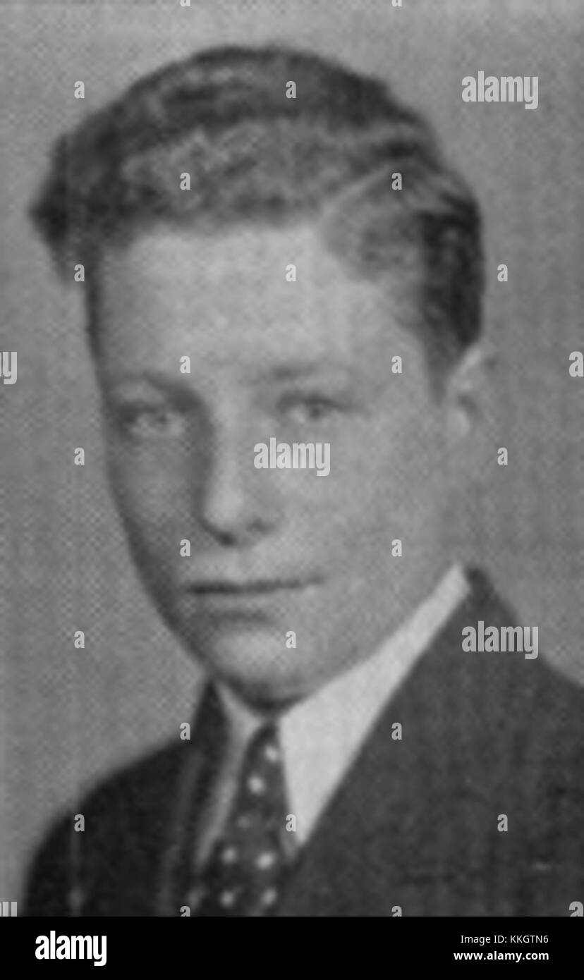 Dieses Jahrbuch fängt Momente der Irving Kristol High School ein und zeigt die Leistungen und Aktivitäten der Schüler. Jahrbücher sind der Schlüssel zum Erhalt von Schulerinnerungen und zum Spiegelbild des Schülerlebens. Stockfoto