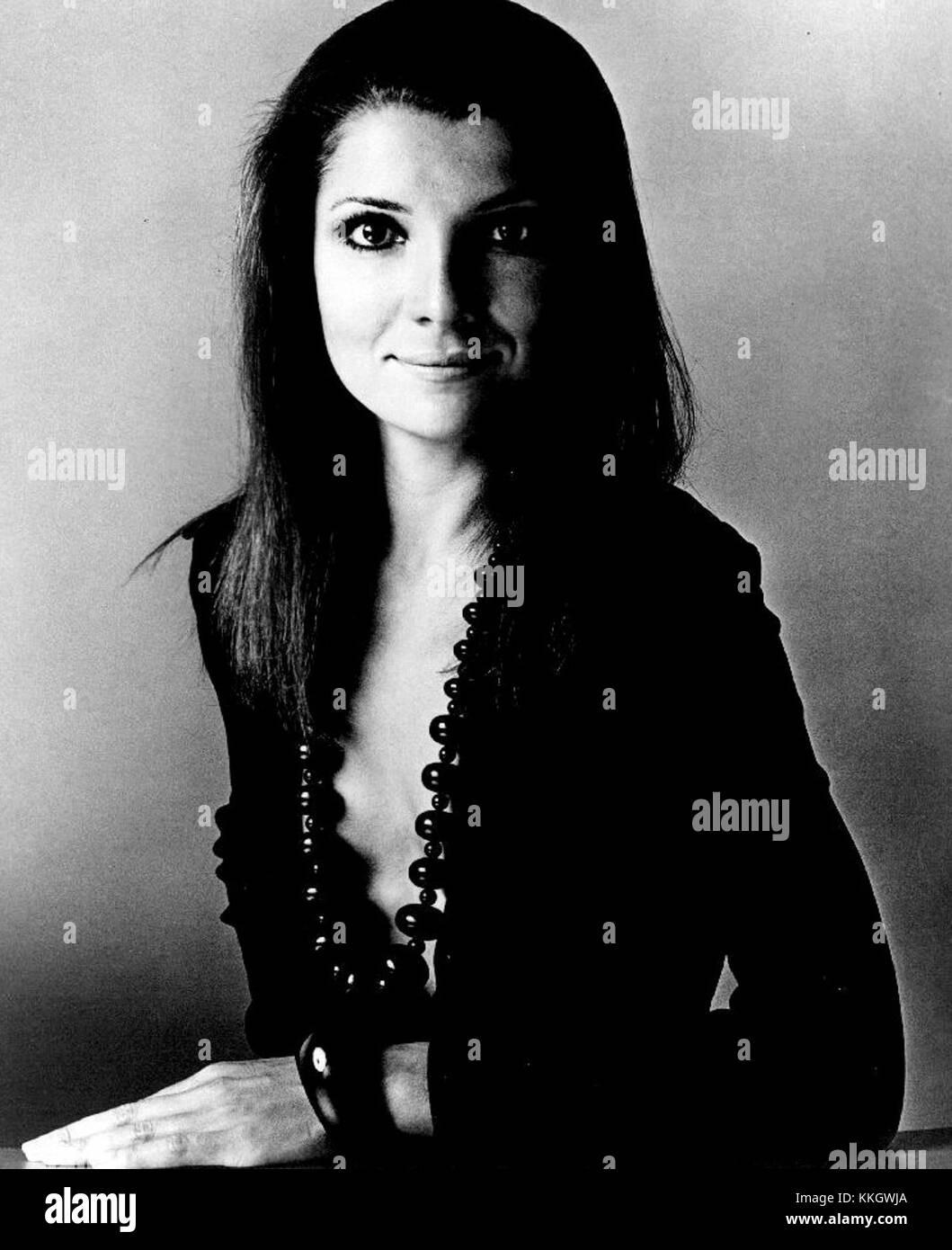 Dana Valery ist eine Sängerin, die in den 1970er Jahren mit ihren kraftvollen Gesangsauftritten Popularität erlangte. Bekannt für ihre Präsenz in der Popmusik, wurde sie zu einer bemerkenswerten Persönlichkeit in der Musikszene während dieser Zeit. Stockfoto