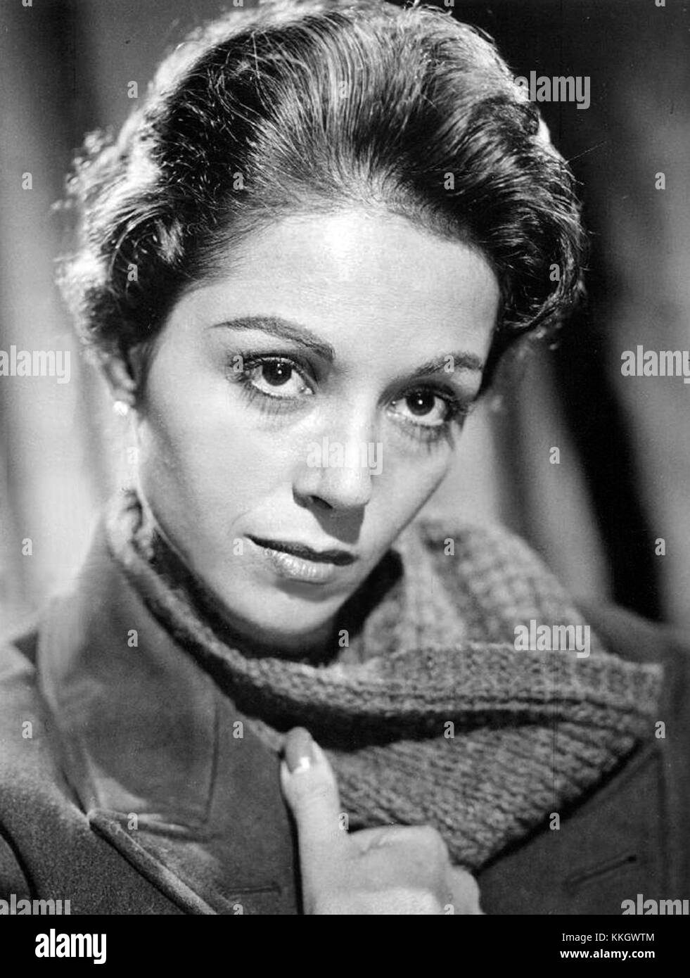 Dana Wynter war eine englisch-amerikanische Schauspielerin, die in den 1950er und 1960er Jahren für ihre Rollen in Hollywood-Filmen bekannt war Sie spielte in mehreren Filmen, darunter Invasion of the Body Snatchers (1956), und wurde für ihre starke Präsenz auf der Leinwand bekannt. Stockfoto