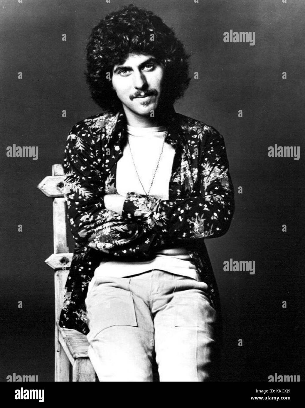 Johnny Rivers, ein einflussreicher amerikanischer Sänger und Songwriter, ist hier auf einem Bild von 1973 zu sehen. Rivers war bekannt für seine Beiträge zur Pop- und Rockmusik, insbesondere in den 1960er und 1970er Jahren Stockfoto