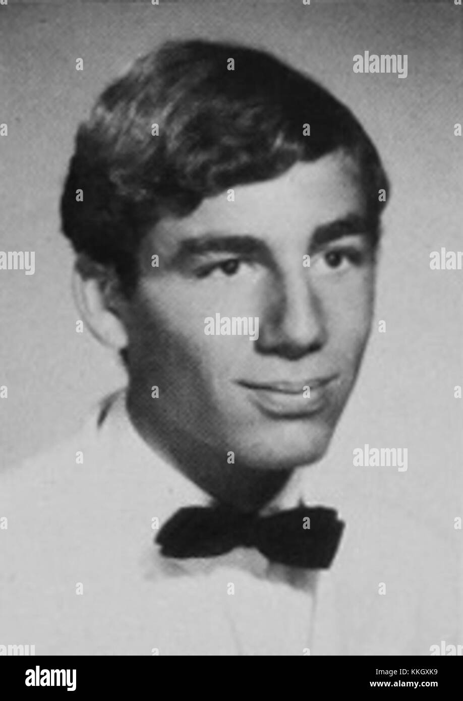 Ein Jahrbuchfoto aus Michael Richards Schulzeit, das einen Moment aus seiner Jugend einfängt, bevor er ein berühmter Schauspieler wurde. Stockfoto