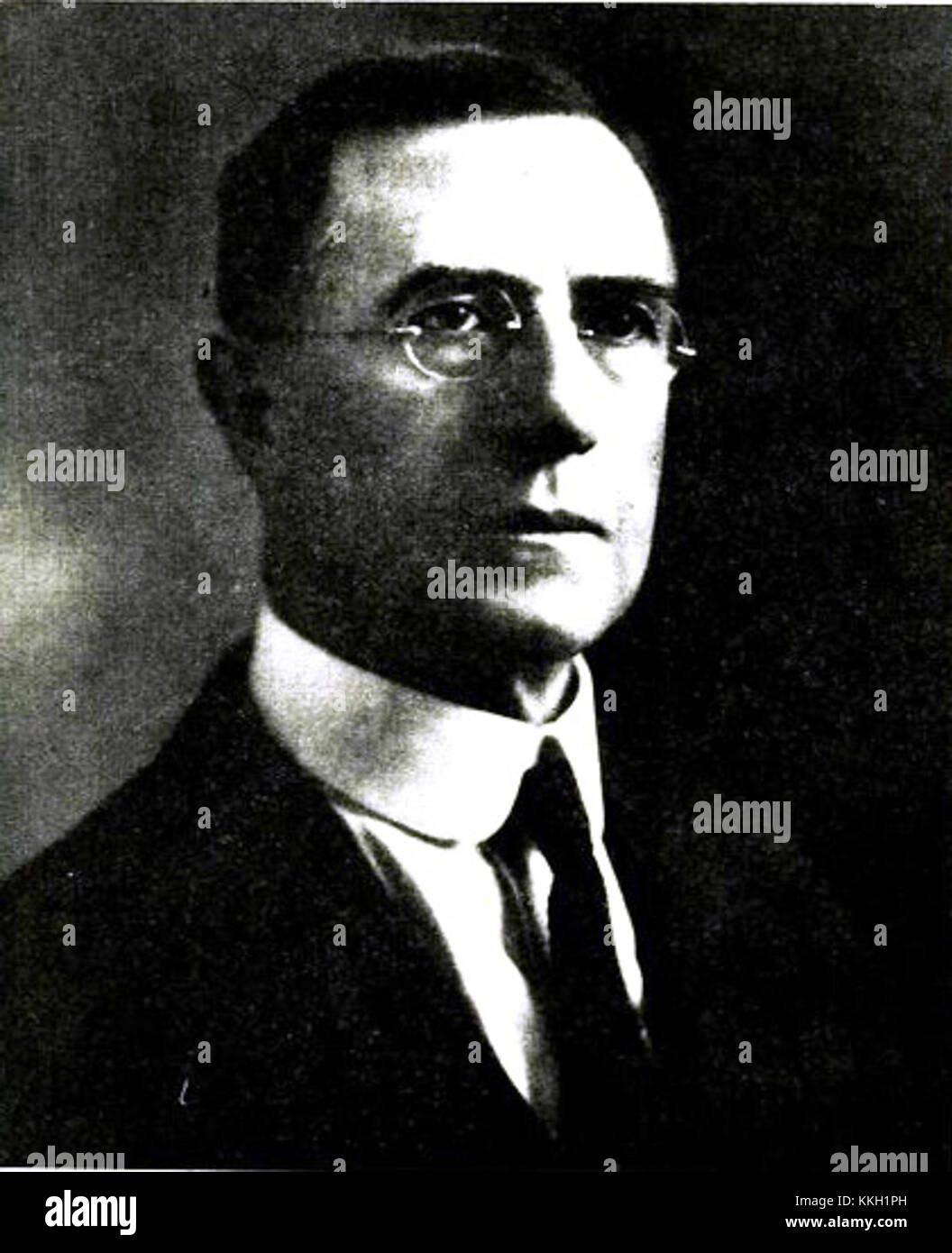 Charles H. Hart war eine einflussreiche Persönlichkeit, die durch seine Beiträge in den Bereichen Wirtschaft, Bildung oder öffentlicher Dienst bekannt war, je nachdem, in welchem Kontext sein Name erwähnt wird. Sein Vermächtnis beinhaltet dauerhafte Auswirkungen auf seine jeweilige Domäne. Stockfoto