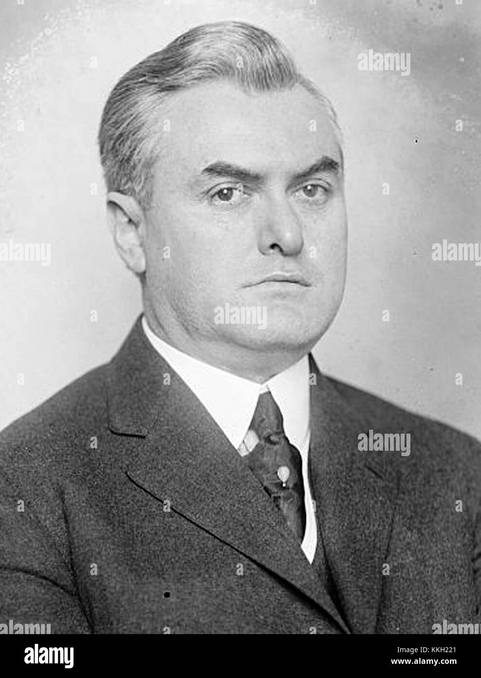 Porträt von Otis Wingo, einem amerikanischen Politiker, der als US-Kongressabgeordneter aus Arkansas diente. Das Bild spiegelt seine politische Karriere und seinen öffentlichen Dienst wider. Stockfoto