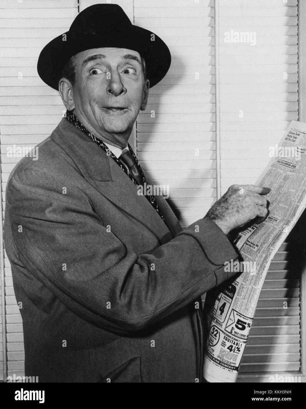 Edward Everett Horton, ein bekannter Schauspieler, trat 1956 am GE Theater auf und trug mit seiner Aufführung in dieser ikonischen amerikanischen Show zur Fernsehgeschichte bei. Stockfoto