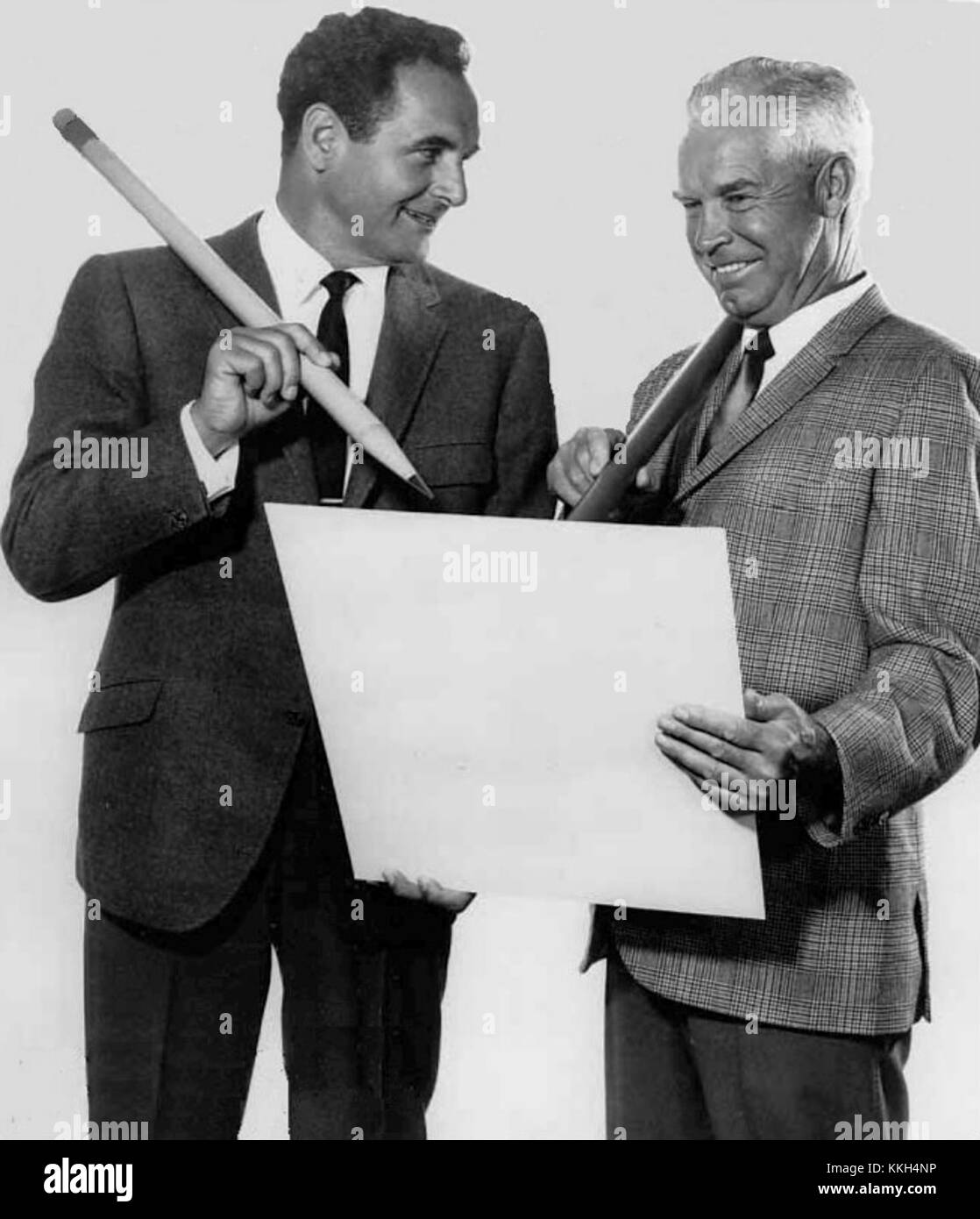 Bill Hanna und Joseph Barbera waren Pioniere in der Animation und schufen gemeinsam ikonische Zeichentrickfiguren und Serien, die Mitte des 20. Jahrhunderts zu einem festen Bestandteil der amerikanischen Popkultur wurden. Stockfoto