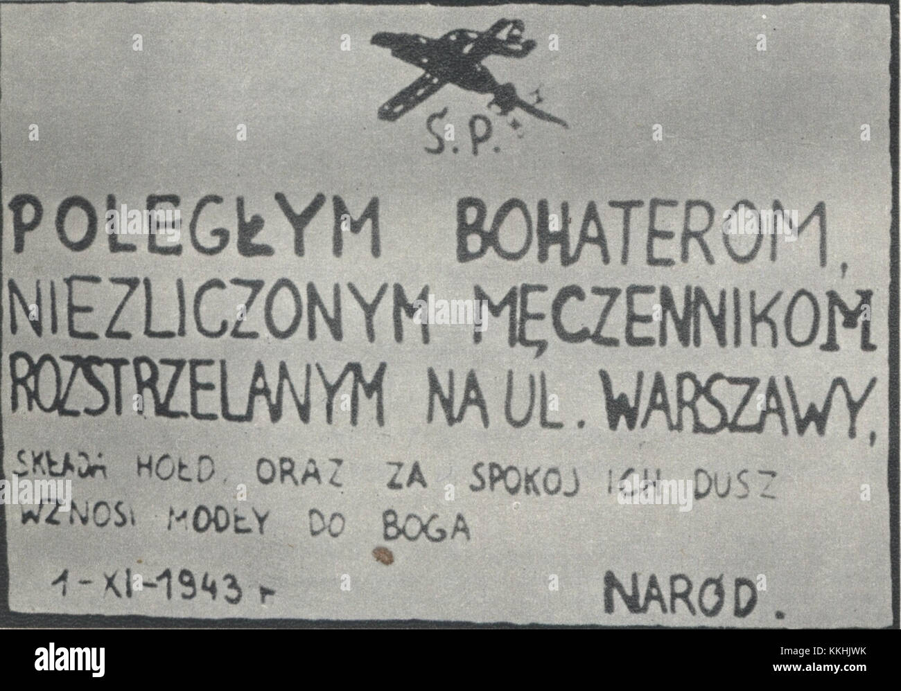 Diese Gedenkstätte erinnert an die Opfer der Straßenhinrichtungen im besetzten Warschau, Polen, im November 1943 und würdigt die Opfer der Besatzung und unterstreicht die historische Bedeutung des Ereignisses. Stockfoto