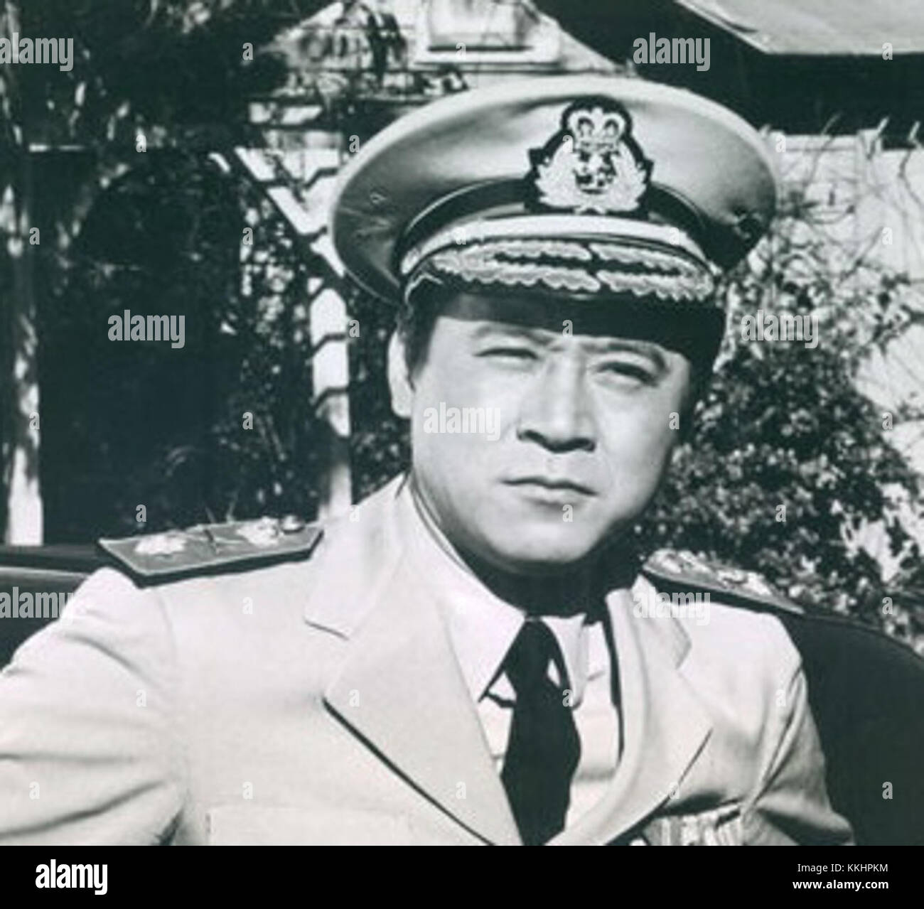 James Shigeta war ein bekannter amerikanischer Schauspieler japanischer Herkunft, der in den 1960er und 1970er Jahren für seine Rollen in Filmen bekannt war Er leistete bedeutende Beiträge zu Hollywood und wurde dafür bekannt, dass er kulturelle Barrieren im Film durchbrach. Stockfoto