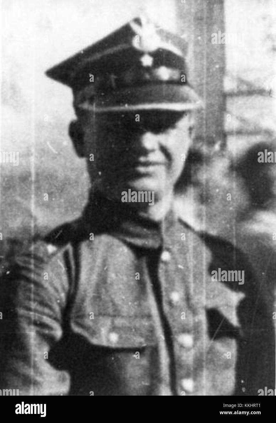 Tadeusz Tucholski war eine bemerkenswerte Persönlichkeit im Militär, anerkannt für seinen Dienst und seine Beiträge. Seine Rolle bei historischen militärischen Ereignissen ist Teil der polnischen Militärgeschichte und zeigt seinen Einfluss während der Konfliktperioden im 20. Jahrhundert. Stockfoto