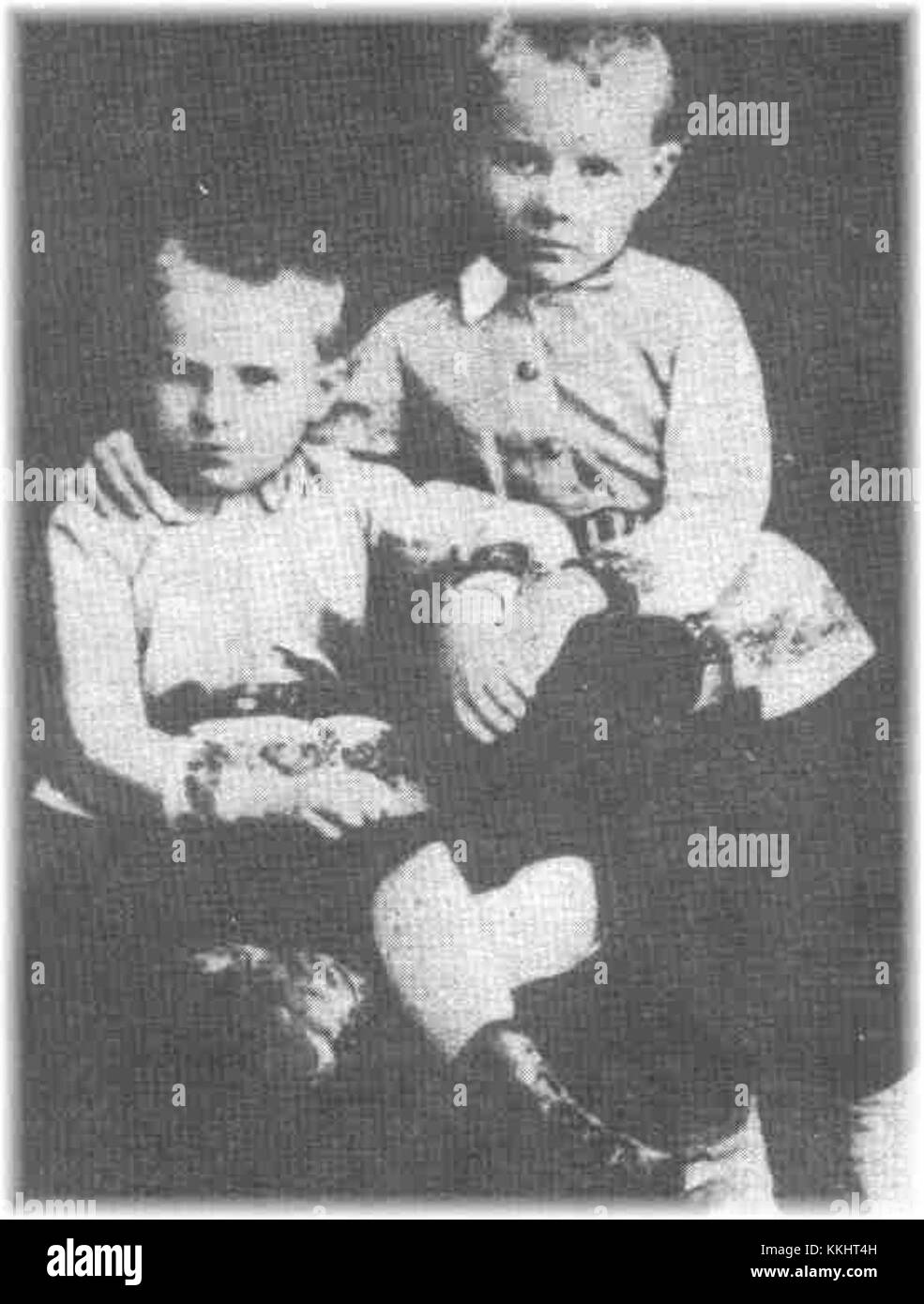 Józef Piłsudski, ein prominenter polnischer Staatsmann, und sein Bruder Bronisław Piłsudski sind bedeutende Persönlichkeiten in der polnischen Geschichte. Józef spielte eine Schlüsselrolle bei der Wiedererlangung der Unabhängigkeit Polens im Jahr 1918. Stockfoto