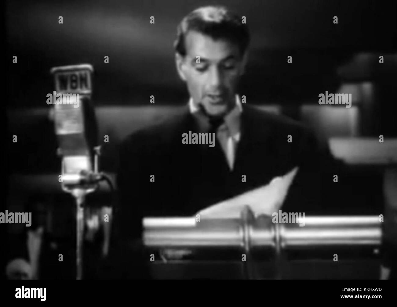 Gary Cooper spielt 1941 in dem Film *Meet John Doe*, einem US-amerikanischen Filmklassiker von Frank Capra. Der Film beschäftigt sich mit Themen wie Verzweiflung, Hoffnung und der Macht menschlicher Beziehungen während der Großen Depression. Stockfoto