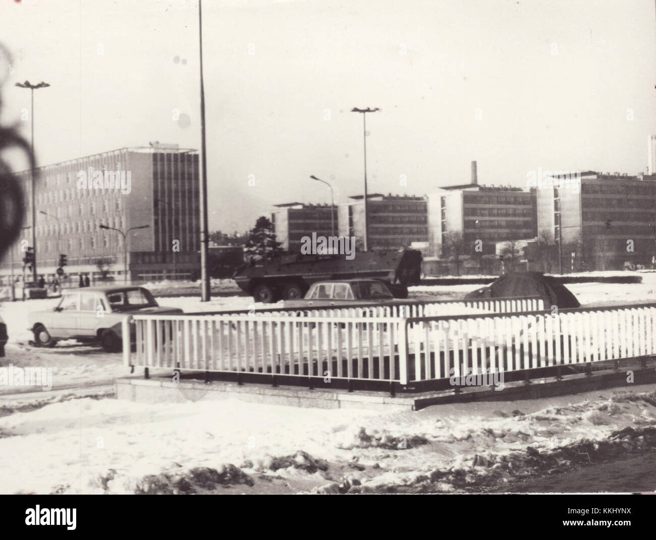 "Stan wojenny W Polsce" bezieht sich auf das 1981 in Polen verhängte Kriegsrecht, das die politischen Turbulenzen des Landes während dieser Zeit widerspiegelt. Stockfoto