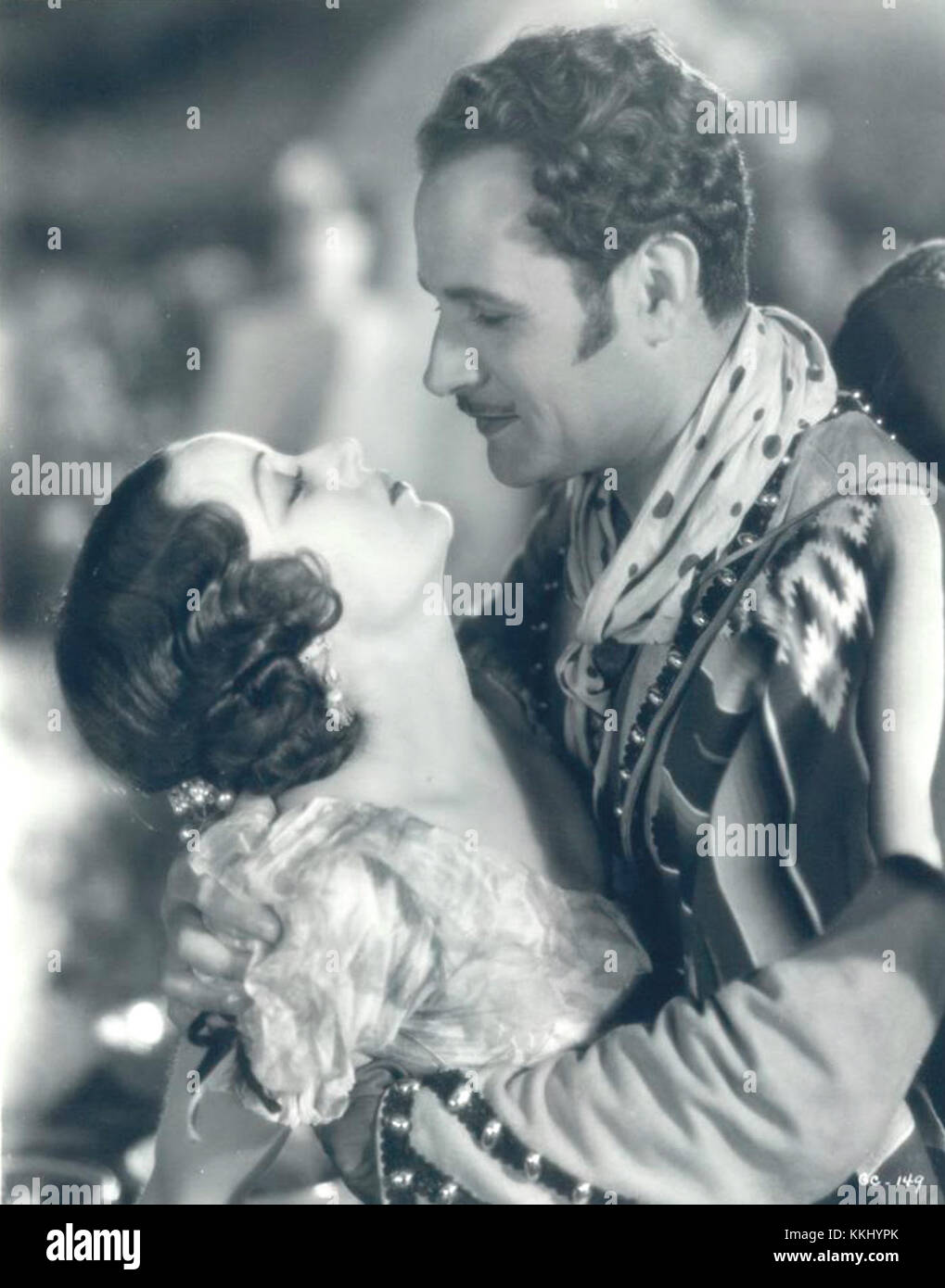 Dieses Foto zeigt Captain Thunder, eine Figur aus Comic-Büchern, die für seine heldenhaften Aktionen und Abenteuer bekannt ist. Captain Thunder erschien 1941 und war Teil des Goldenen Zeitalters der Comics. Seine Geschichten sind geprägt von Action, Heldentum und moralischer Integrität und repräsentieren den klassischen Superhelden-Archetyp. Stockfoto