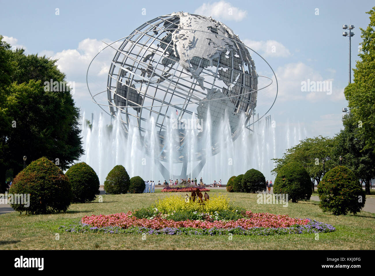 Die Unisfera im Flushing Meadows-Corona Park, New York, ist eine große Stahlkugel, die für die Weltausstellung 1964 entworfen wurde. Es ist nach wie vor ein bedeutendes Wahrzeichen, das das Ereignis und die Rolle von New Yorkâ in der Weltgeschichte symbolisiert. Stockfoto