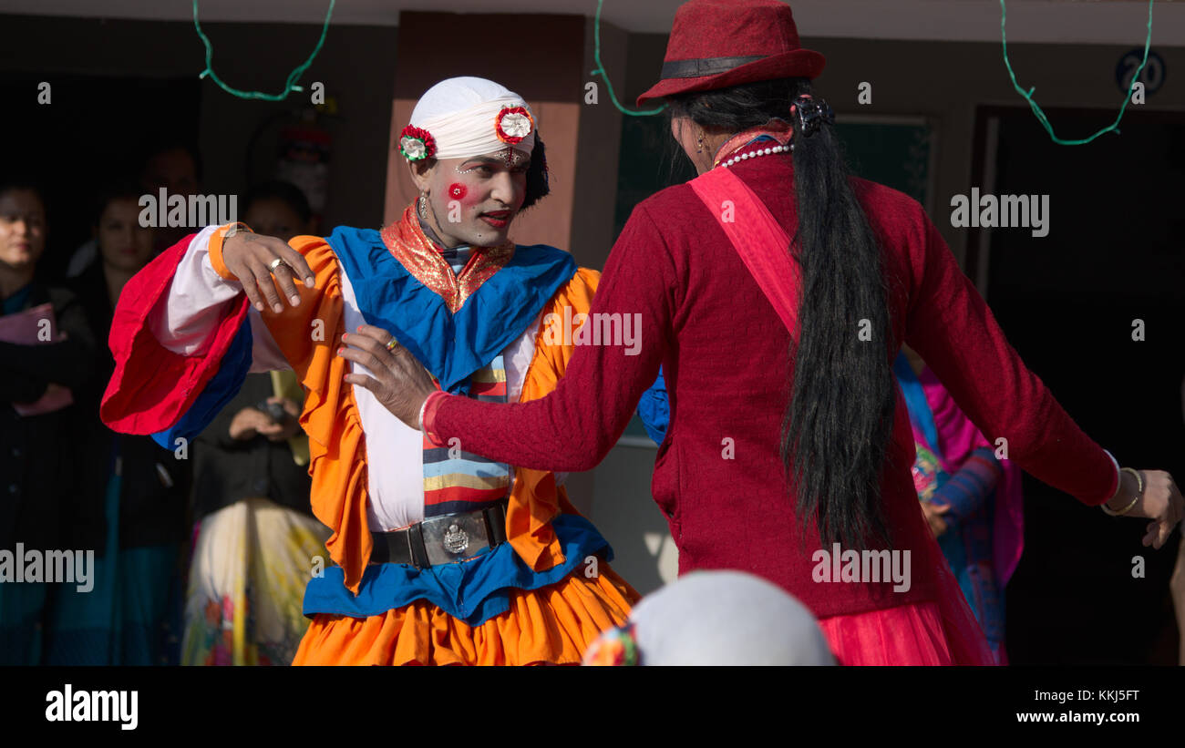 Cholia chaalia Tanz, Tanz, uttarakhand folk Stockfoto