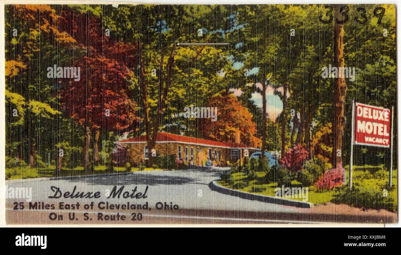 Das Deluxe Motel liegt 40 km östlich von Cleveland, Ohio, entlang der U.S. Route 20. Es bot Unterkunft für Reisende entlang dieser großen Autobahn und bietet Unterkünfte an der Straße, die typisch für Motels aus der Mitte des Jahrhunderts sind. Stockfoto