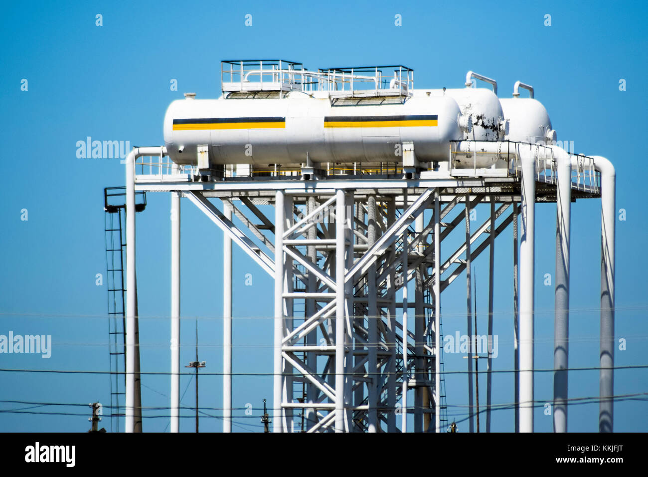 Ausstattung der endgültigen Trennung. Ausrüstung der Shop der Vorbereitung von Öl und Gas. Stockfoto