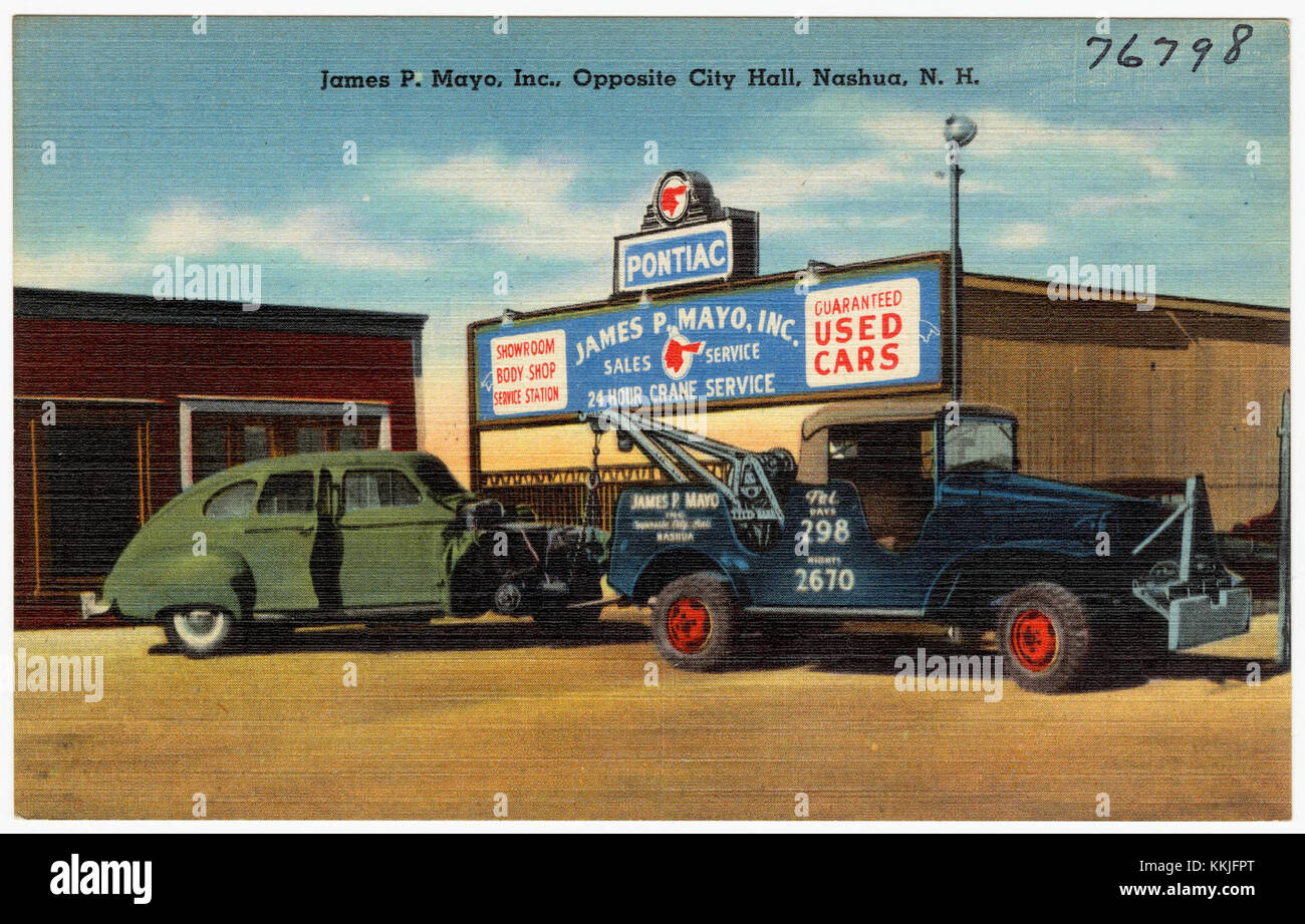 James P. Mayo, Inc., gegenüber dem Rathaus in Nashua, New Hampshire, ist ein bemerkenswertes Gebäude in der historischen Landschaft der cityÂ. Das Unternehmen ist für seine Beiträge zum lokalen Handel bekannt, das sich in einem wichtigen Stadtentwicklungsgebiet in der Nähe des Rathauses befindet. Stockfoto