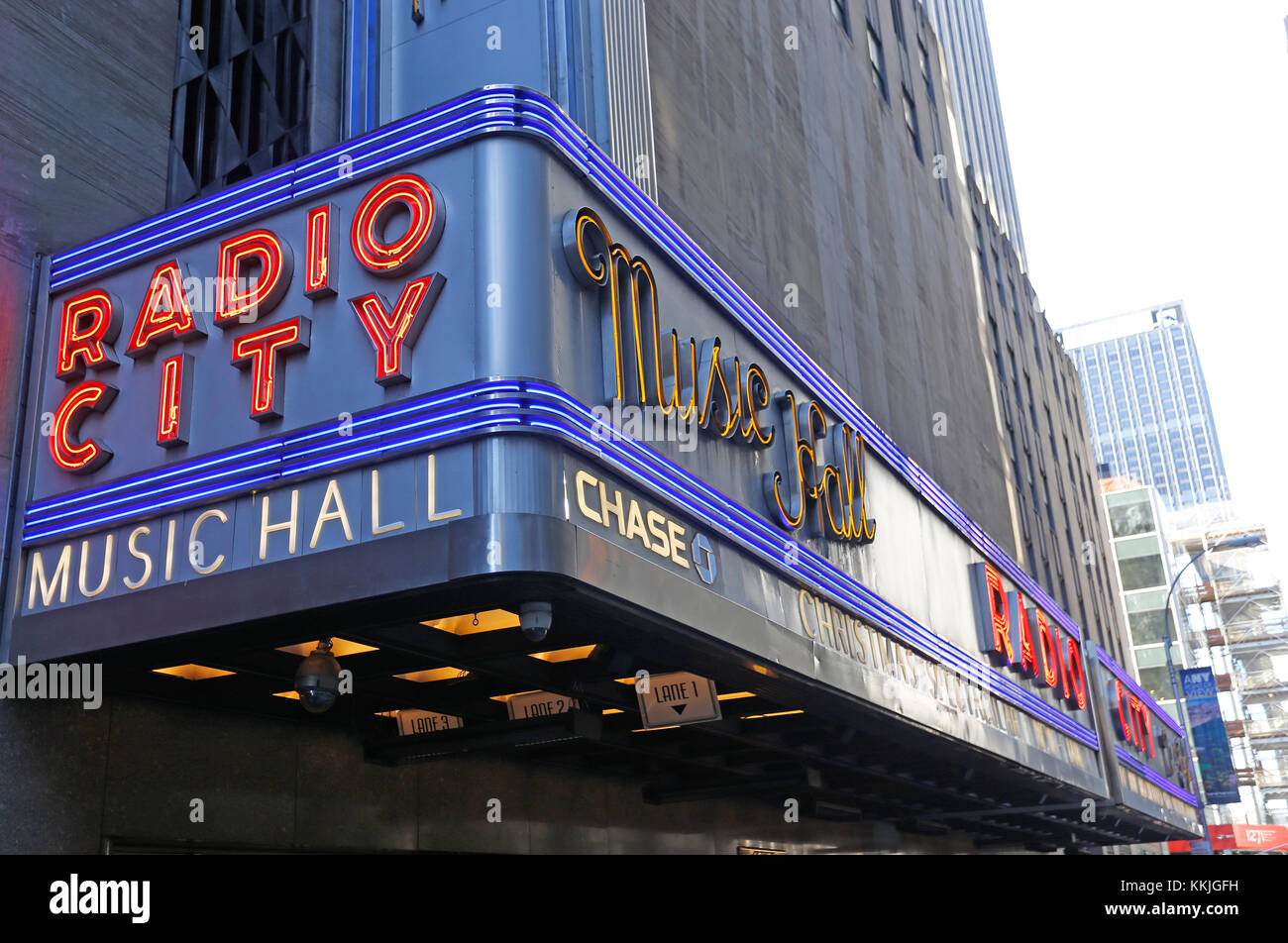 Radio City, Manhattan, im Bundesstaat New York, USA, zeigt Straßenszenen der Stadt Stockfoto