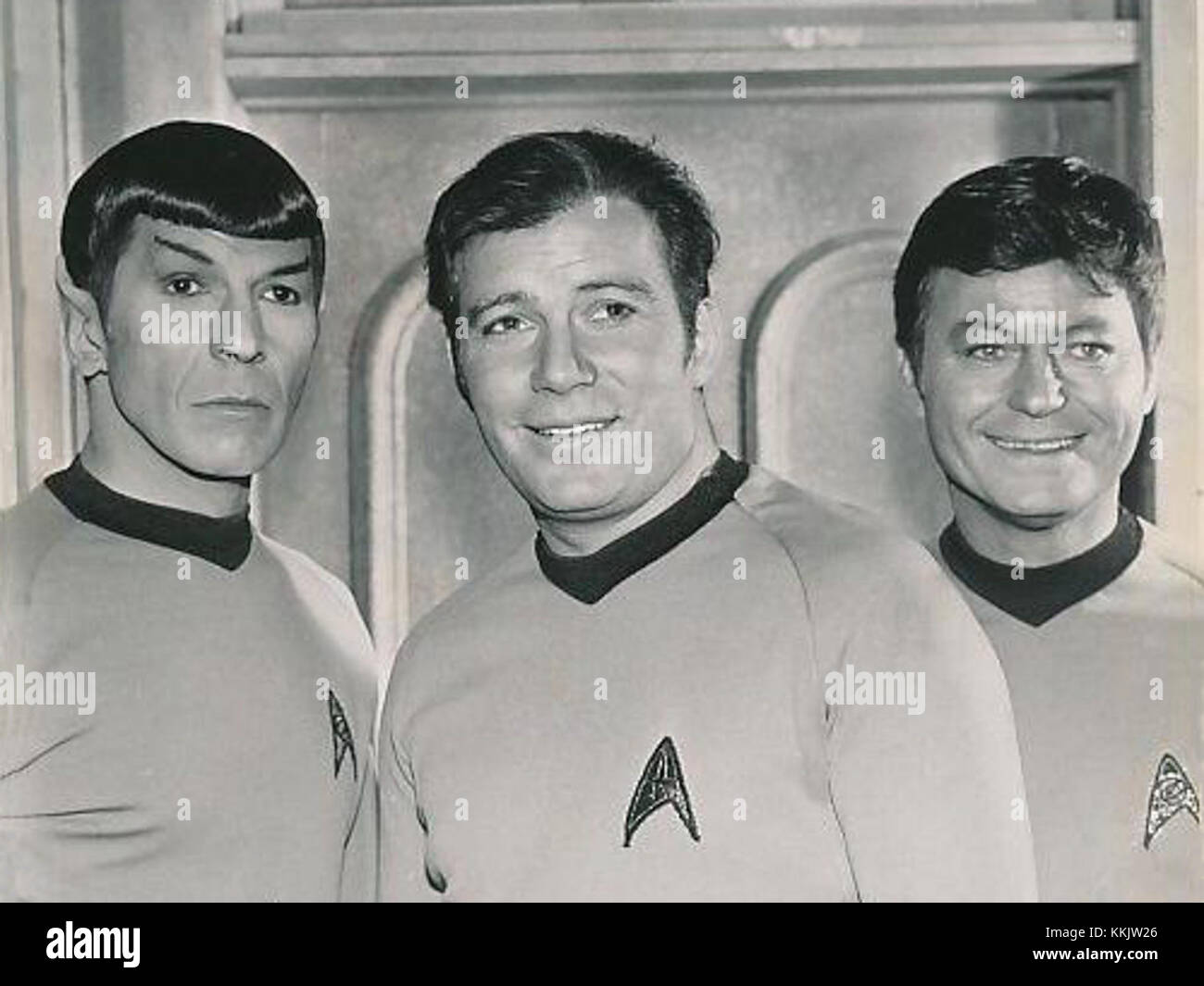 Ein zugeschnittenes Bild aus der Star Trek-Serie von 1969 mit Leonard Nimoy, William Shatner und de Forest Kelley als Spock, Captain Kirk und Dr. McCoy. Stockfoto