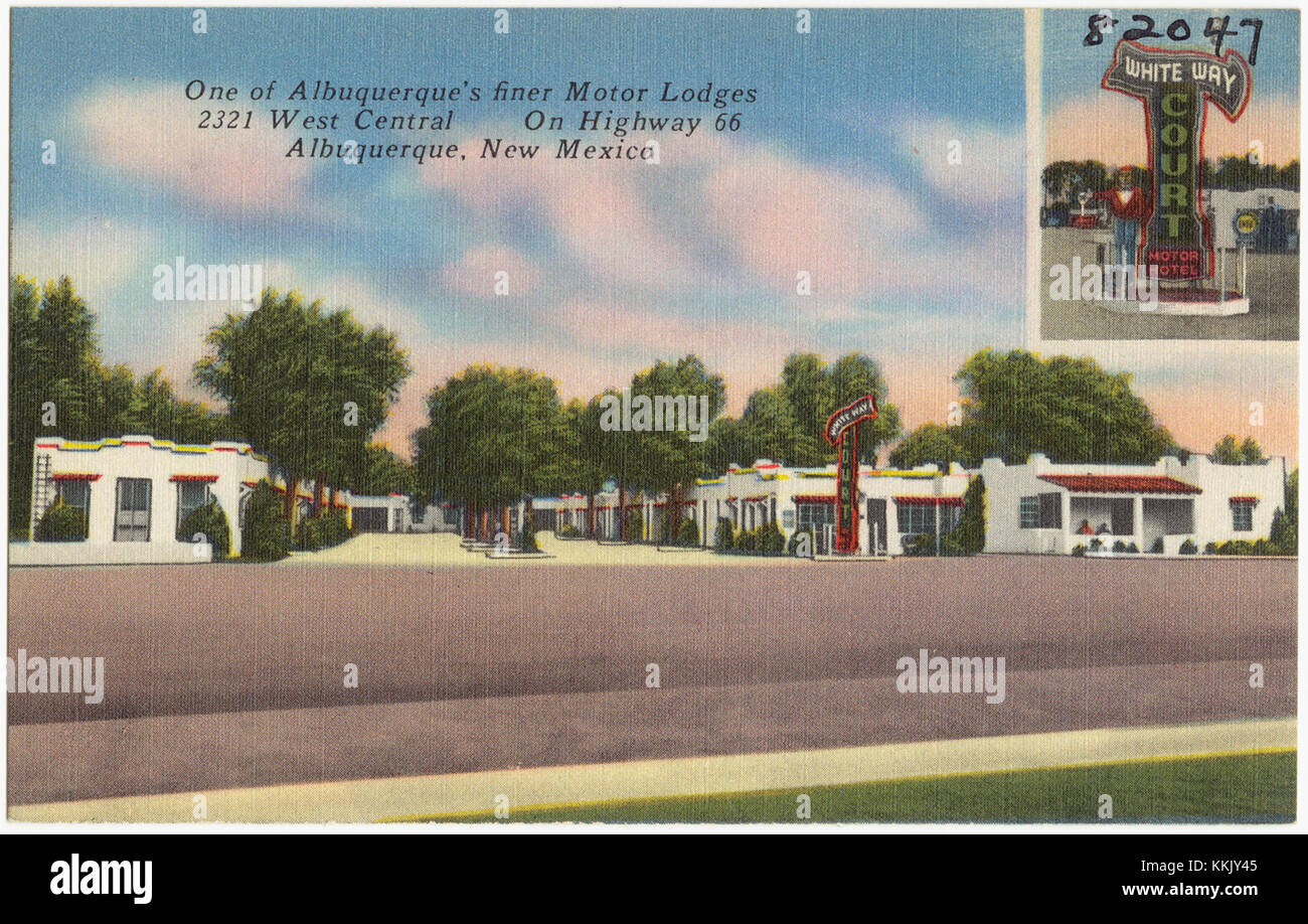 Das White Way Court Motor Hotel liegt an der historischen Route 66 in Albuquerque, New Mexico, und ist ein bekanntes Mobil-Lodge, das Unterkünfte für Reisende bietet. Es spiegelt die amerikanische Gastfreundschaft und Architektur der Mitte des 20. Jahrhunderts wider. Stockfoto