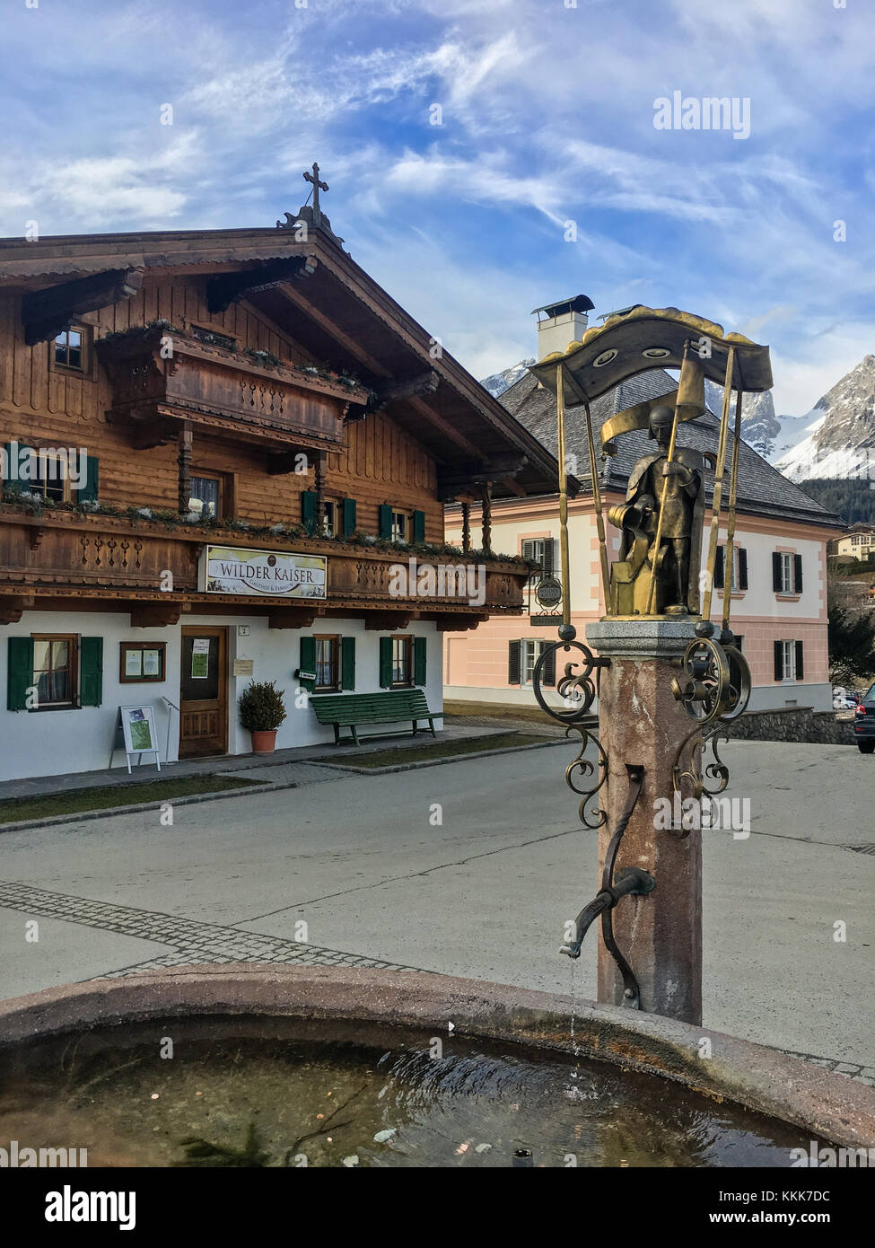 Gehen Osterreich 5 Marz 2017 Ein Haus Gasthof Wilder Kaiser Am Dorfplatz Ein Beruhmter Ort Fur Die Deutsche Tv Serie Stockfotografie Alamy