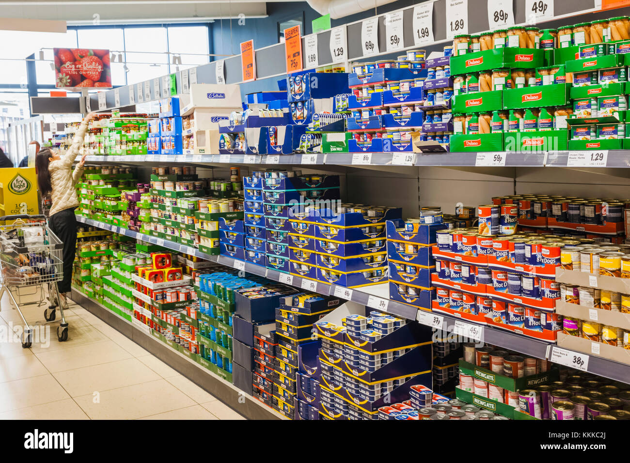 Lidl Supermarket Shelf Stockfotos und bilder Kaufen Alamy