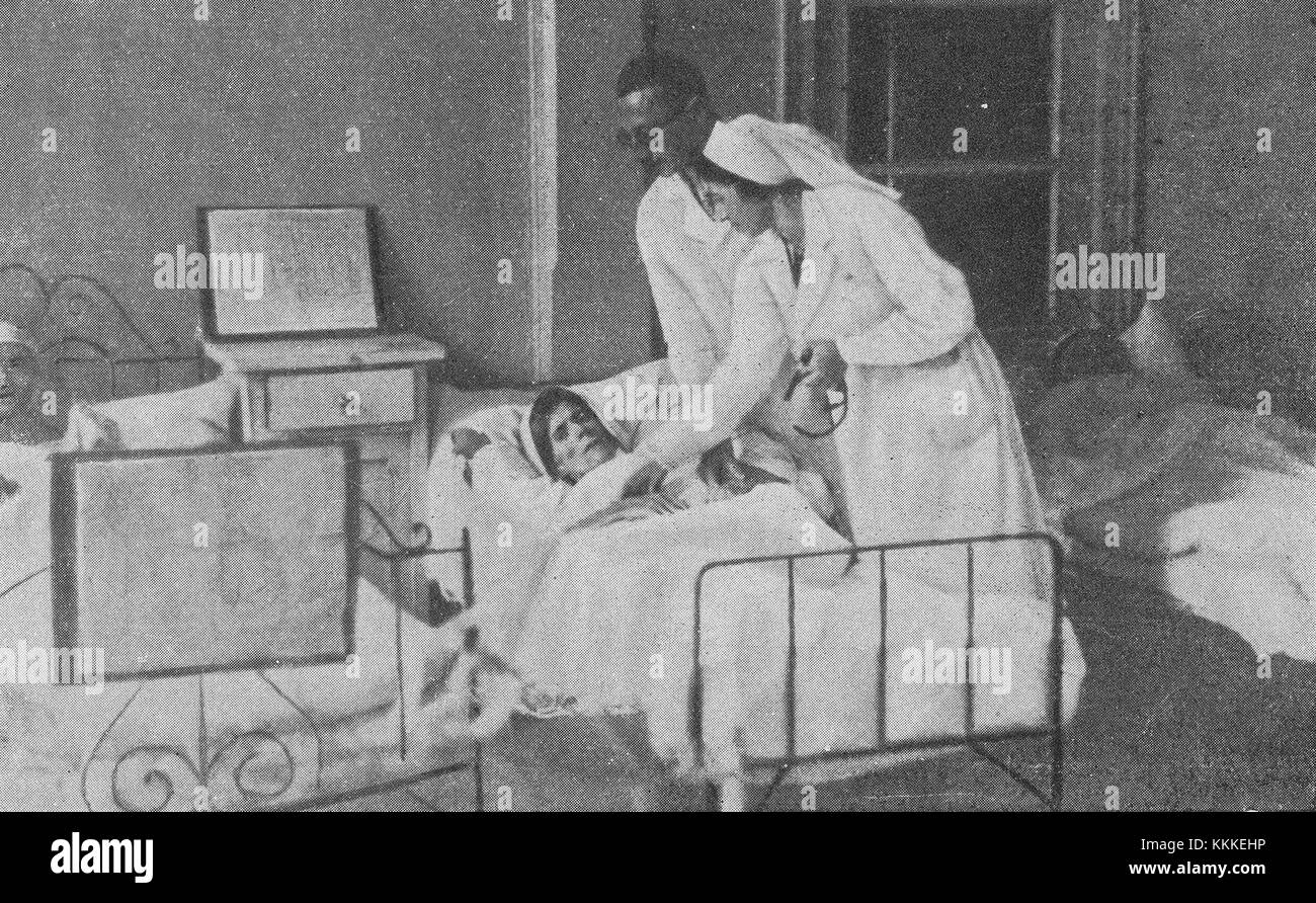 Klinische Untersuchungen zur Hungerkrankheit während der Hungersnot im Warschauer Ghetto 1942 dokumentierten die verheerenden Auswirkungen von Mangelernährung und deren Auswirkungen auf das Überleben. Diese Studie wurde zu einer wichtigen historischen Referenz im Kontext des Leidens während des Krieges. Stockfoto