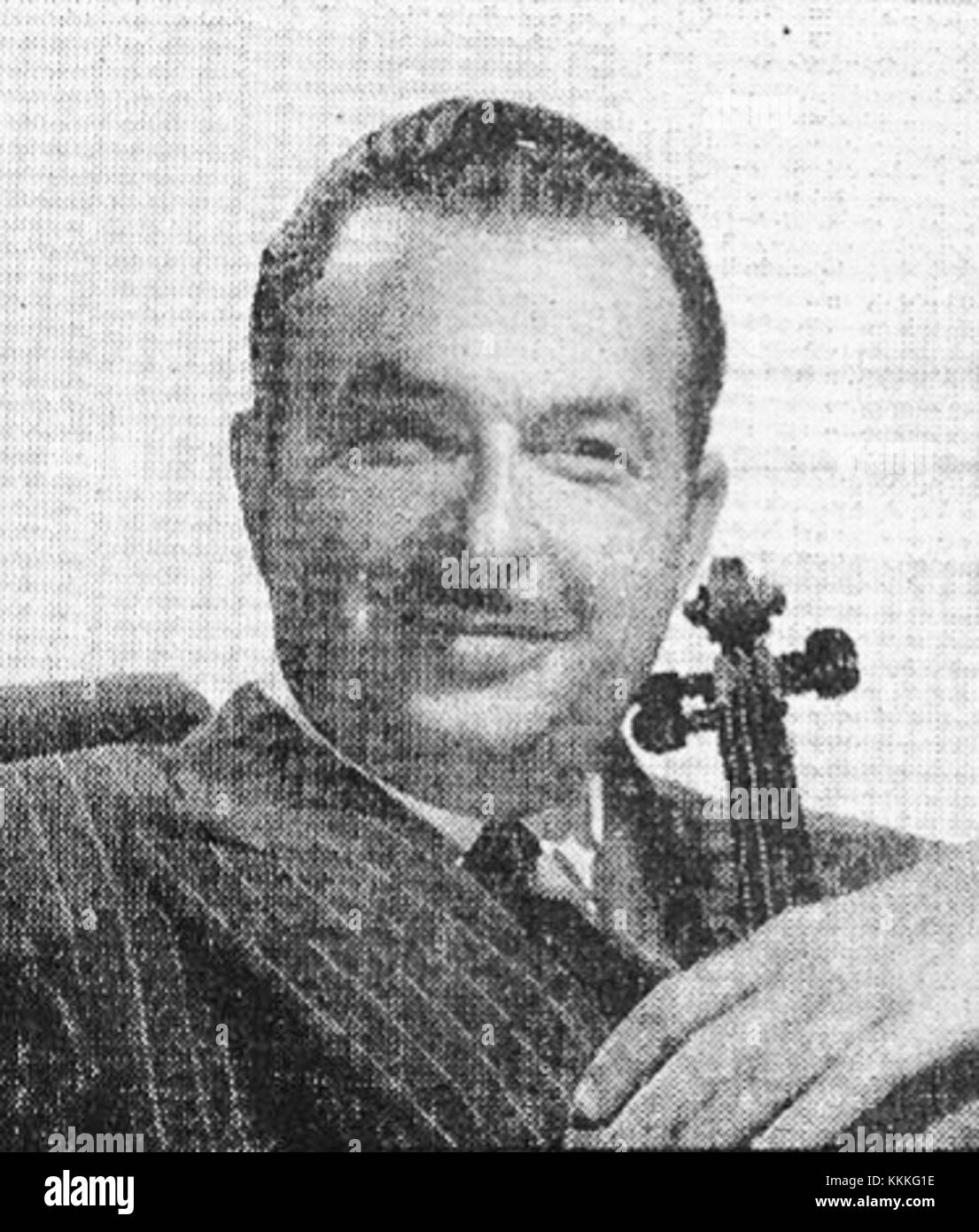 Xavier Cugat, ein berühmter Musiker und Bandleader, ist auf einer Plakatwand zu sehen. Bekannt für die Popularisierung der lateinischen Musik in den Vereinigten Staaten, stellt sein Image einen bedeutenden Moment in der amerikanischen Musikgeschichte dar. Stockfoto