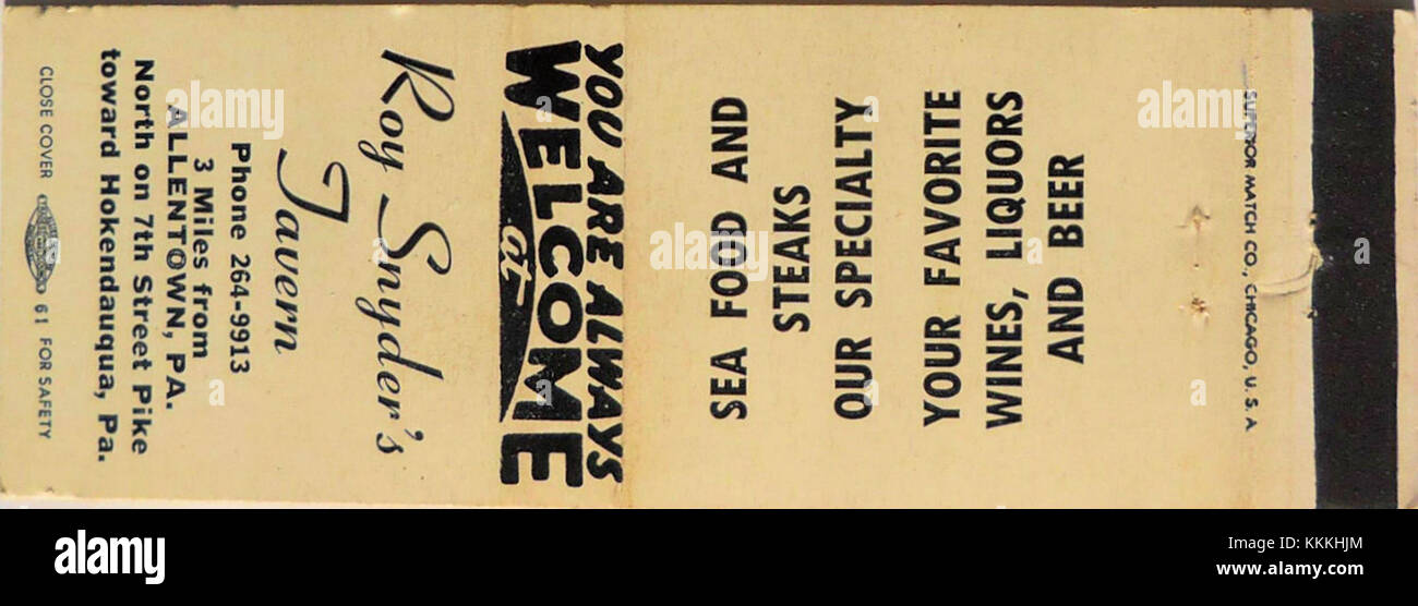 Das Streichholzbuch aus Roy Snyder's Tavern, das auf das Jahr 1962 zurückgeht, ist ein Stück lokaler Geschichte aus Allentown, Pennsylvania. Es spiegelt die damaligen Branding- und Werbepraktiken wider und ist ein Sammlerstück in Verbindung mit der Taverne und der Umgebung. Stockfoto