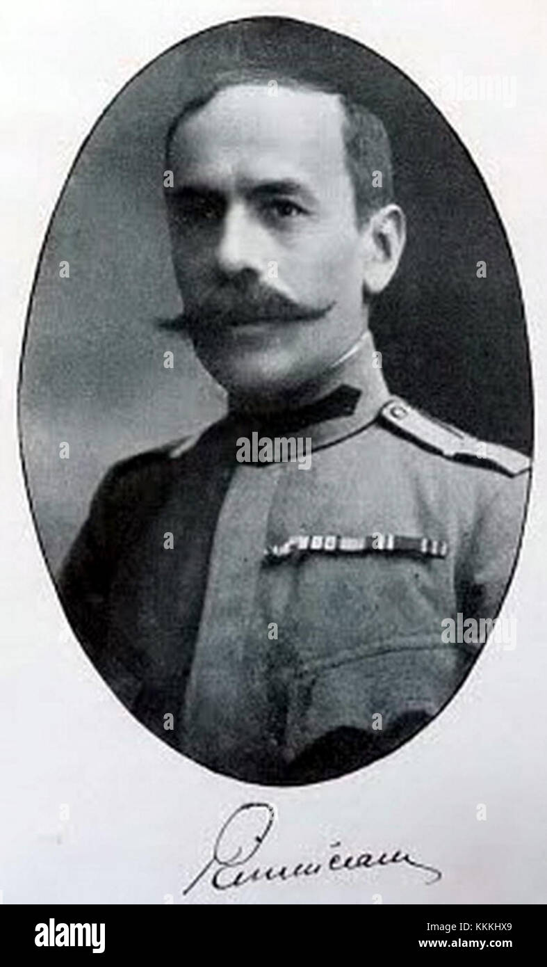 General Teodor Ramniceanu war ein rumänischer Militärangehöriger, der während des Ersten Weltkriegs eine bedeutende Rolle spielte. Bekannt für seine Führungsrolle bei strategischen militärischen Operationen, sind seine Beiträge zur rumänischen Armee im Kontext der Ostfront des Krieges bemerkenswert. Stockfoto