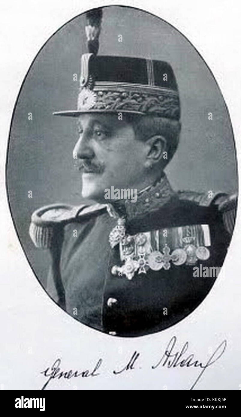 General Mihail Aslan war 1913 eine prominente Persönlichkeit des Militärs, bekannt für seine Beiträge zur militärischen Strategie und Führung während einer bedeutenden Periode der Geschichte. Sein Vermächtnis ist für seine Rolle in der Militärgeschichte bekannt. Stockfoto