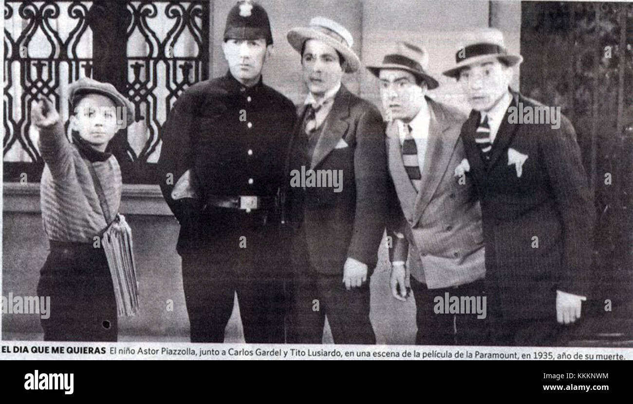 Astor Piazzolla, ein argentinischer Komponist und bandoneón-Spieler, ist mit dem legendären Tangosänger Carlos Gardel vertreten. Zusammen sind sie legendäre Figuren in der Welt der argentinischen Musik. Stockfoto