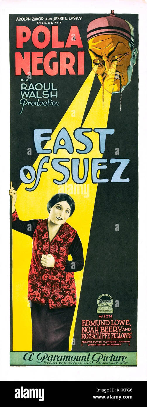 Das Poster für „East of Suez“ wird mit einer Film- oder Theaterproduktion in Verbindung gebracht, die Themen Asiens, britischen Einflusses oder geopolitische Themen des frühen 20. Jahrhunderts widerspiegeln könnte. Das Design des Plakats ist wahrscheinlich an diese Themen gebunden. Stockfoto