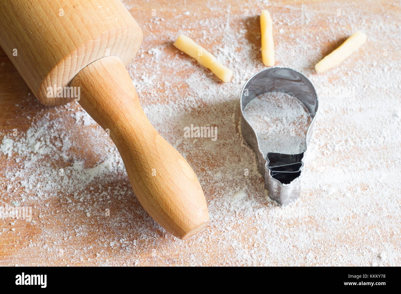 Essen Inspiration in der Küche Idee Konzept mit cookie Glühlampe Stockfoto