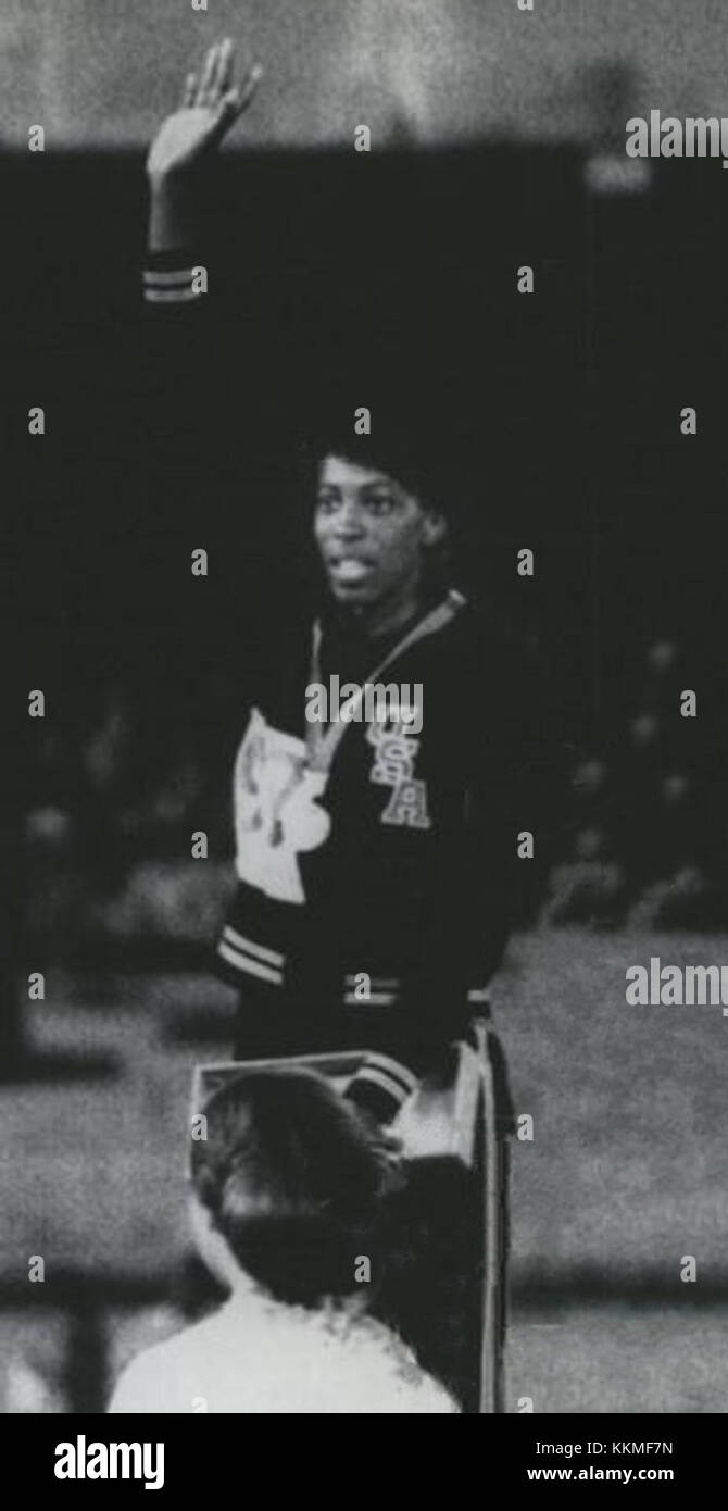 Madeline Manning, eine amerikanische Mittelstreckenläuferin, war die erste Afroamerikanerin, die bei den Olympischen Sommerspielen 1968 in Mexiko-Stadt eine Olympische Goldmedaille in der 4Ã-400-Meter-Staffel gewann. Sie war eine Schlüsselfigur in der US-Leichtathletik-Geschichte. Stockfoto