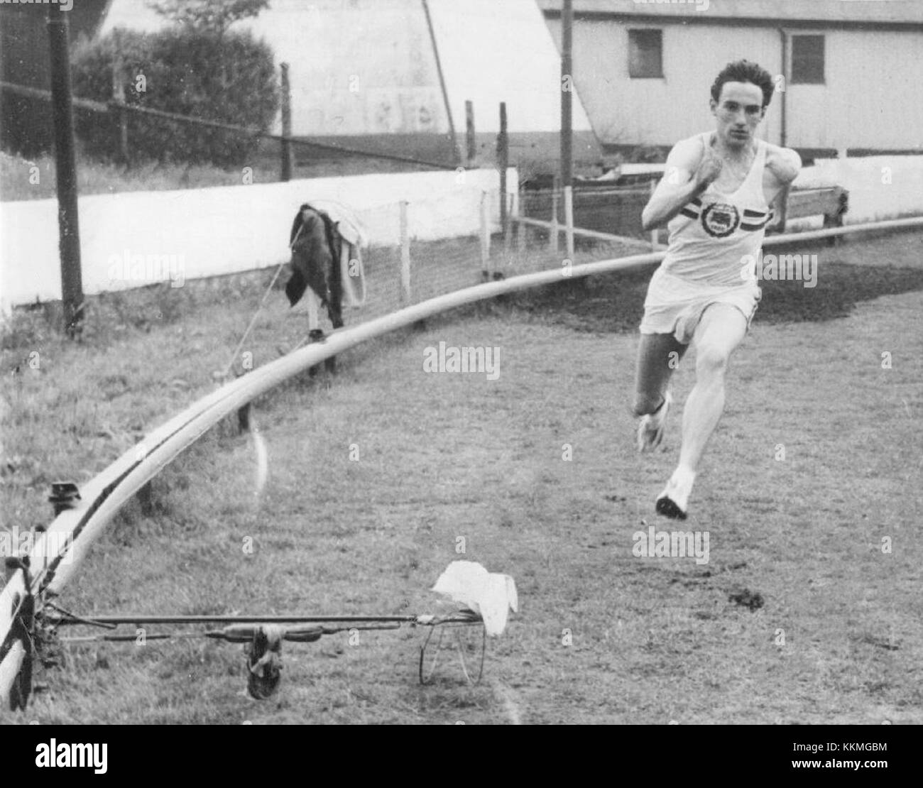 Peter Radford, ein ehemaliger britischer Sprinter, war in den 1960er Jahren eine Schlüsselfigur in der Leichtathletik Er gewann mehrere Medaillen bei den 100-Meter- und 4x100-Meter-Staffelveranstaltungen, darunter Olympia- und Weltmeisterschaftsmedaillen. Stockfoto