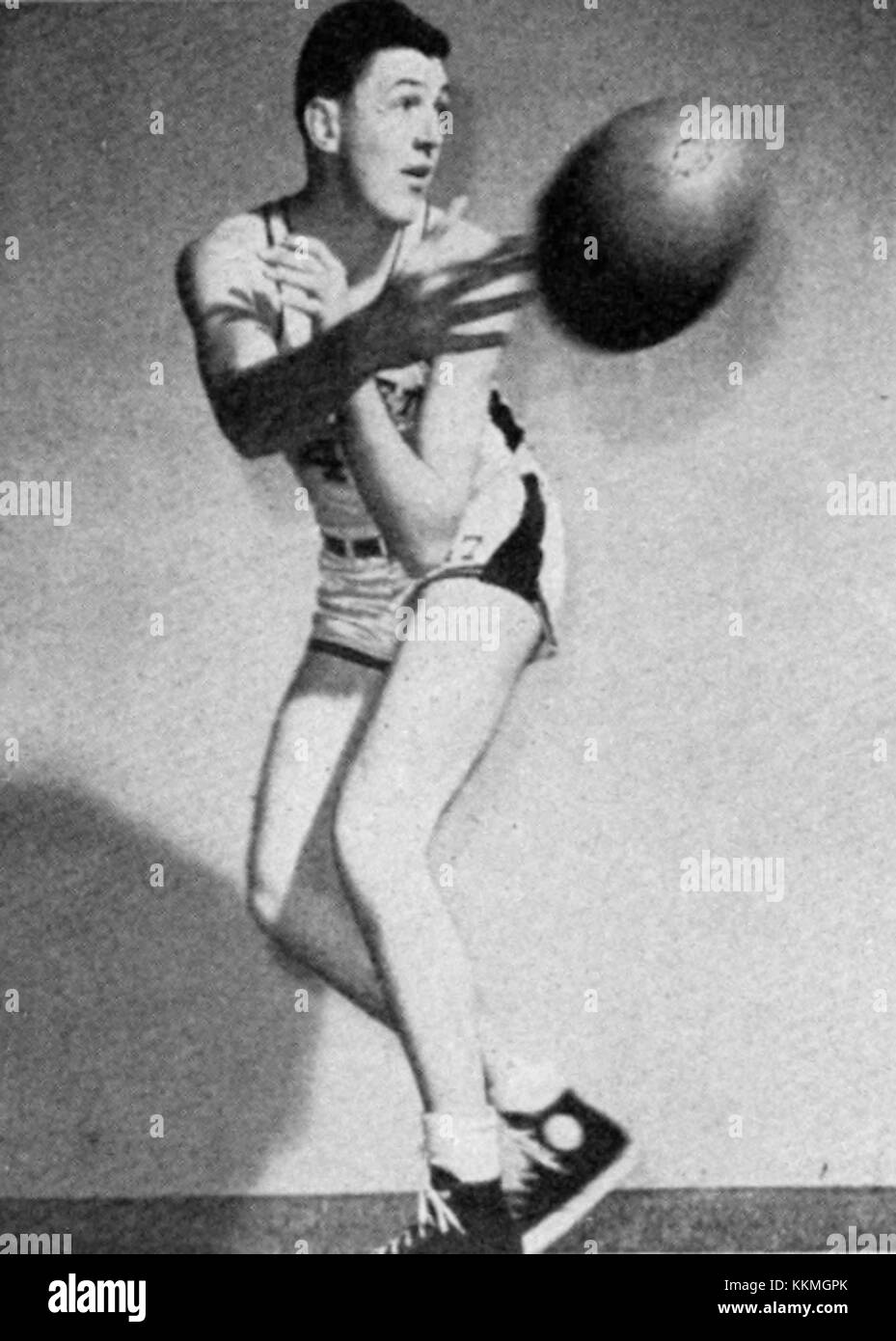 Frank McCabe war Basketballspieler für die Marquette University, später bei den Olympischen Sommerspielen 1952, wo er mit der US-Nationalmannschaft eine Goldmedaille gewann. Stockfoto