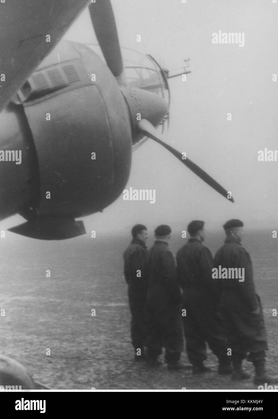 Die PZL.37 war ein polnisches Bomberflugzeug, das in den späten 1930er und frühen 1940er Jahren eingesetzt wurde Sie wurde von PZL (Polska ZakÅ‚ady Lotnicze) entworfen und hauptsächlich von der polnischen Luftwaffe während der Invasion Polens im Jahr 1939 genutzt. Bekannt für sein unverwechselbares Design, spielte die PZL.37 eine Rolle bei den Luftkampagnen des frühen Zweiten Weltkriegs, wurde aber letztlich von neueren Flugzeugen übertroffen. Das Flugzeug hatte sowohl eine Kapazität für Bomben als auch für Besatzung. Er wurde von einem Radialmotor angetrieben. Stockfoto