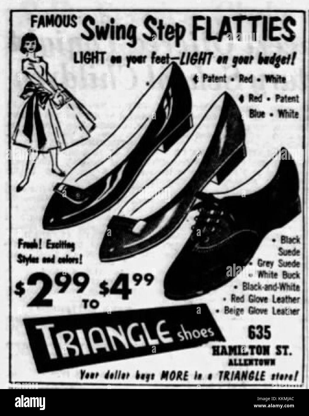 Eine Vintage-Werbung für Triangle Shoes in Allentown, Pennsylvania, vom 24. April 1958. Der Werbespot hebt das Angebot der Schuhmarke Mitte des 20. Jahrhunderts hervor. Stockfoto