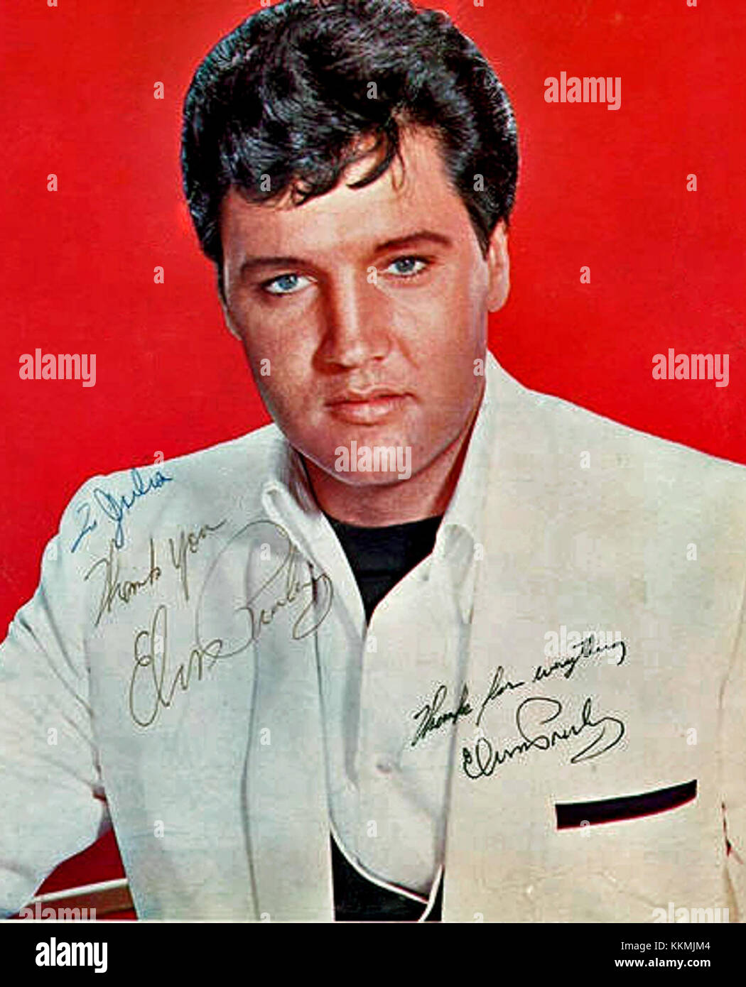 Dies ist ein Publicity-Bild von Elvis Presley, dem amerikanischen Sänger und Schauspieler, der zu einer der bedeutendsten kulturellen Ikonen des 20. Jahrhunderts wurde. Das Image wurde zur Förderung seiner Karriere und seines Einflusses verwendet. Stockfoto