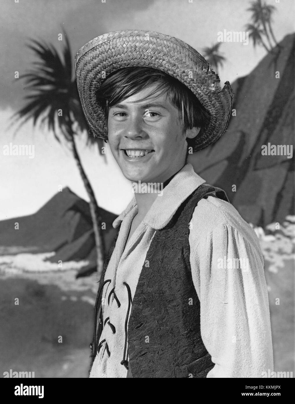 „The New Adventures of Huck Finn“ ist eine Adaption von Mark Twains klassischem Roman aus dem Jahr 1968, der in einem zeitgenössischen Ambiente neu interpretiert wurde. Es konzentriert sich auf Hucks Abenteuer mit seinem Freund Jim in einem neuen Kontext. Stockfoto