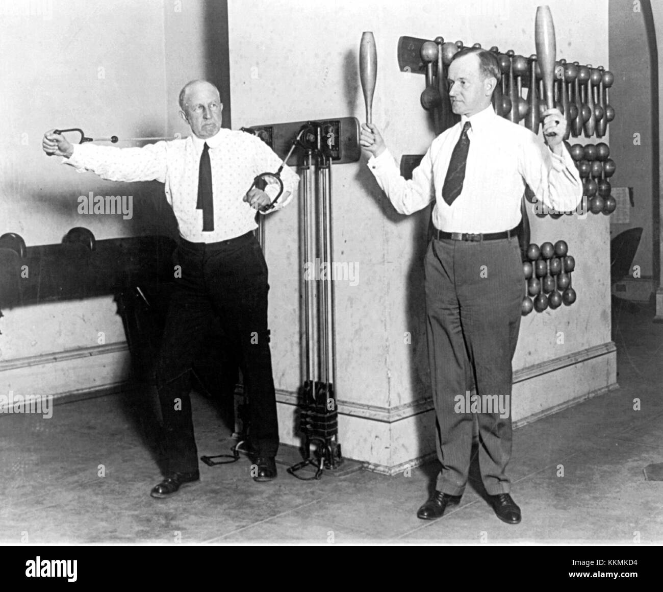 Das Coolidge-Gillett Gymnasium am Coolidge College ist eine beliebte Sportanlage, die für verschiedene Sportveranstaltungen genutzt wird. Das Fitnessstudio ist bekannt für sein funktionales Design und dient als zentraler Raum für Schüleraktivitäten und Sportveranstaltungen. Stockfoto